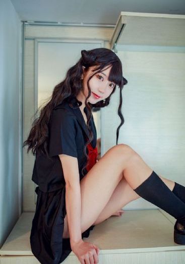 17在线视频观看免费高清_720神马在线观看