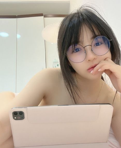 青苹果乐园_完整版高清下载