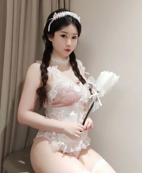 在公厕里沦为母狗_BD国语在线观看完整版