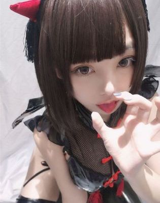 一代女皇艳史版看完正版多少钱啊_BD国语超清免费观看
